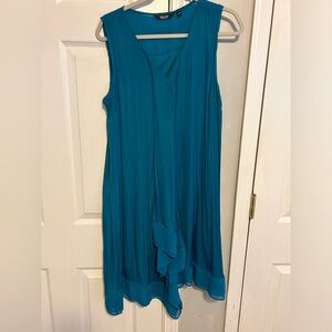 Beautiful NEW SIMPLY VERA VERA WANG Flowy Teal Tunic, L